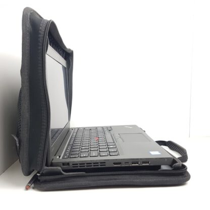 Lenovo ThinkPad X260 käytetty kannettava tietokone sekä suojalaukku