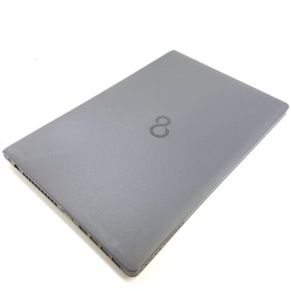 Fujitsu Lifebook A557 käytetty kannettava tietokone