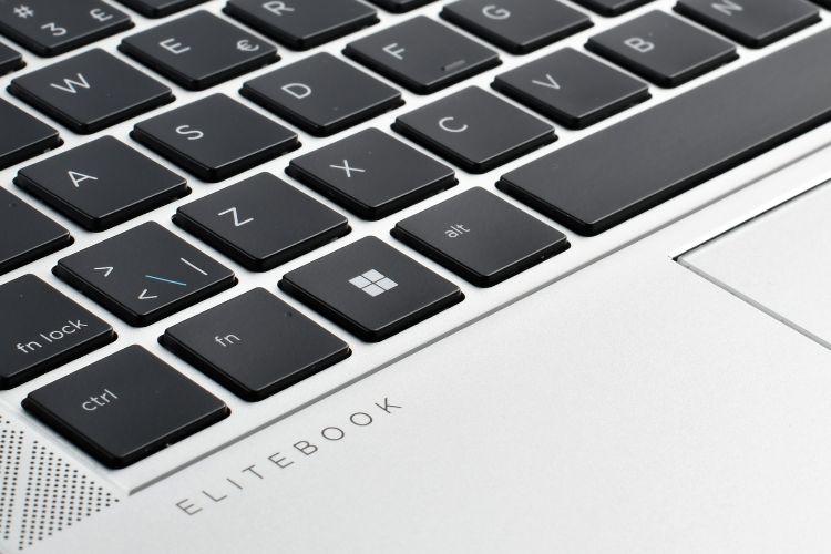 RELAP POWER HP Elitebook 830 G8 - Image 4